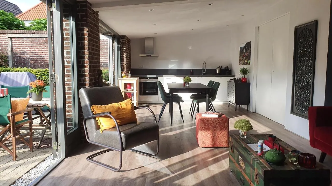 Downtown Hideaway, B&B Grand Deluxe Eindhoven Bed & Breakfast
