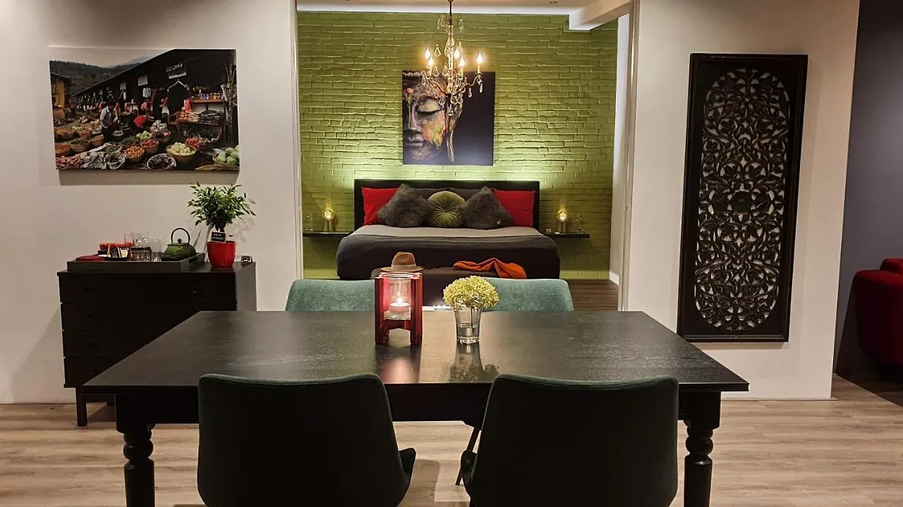 Downtown Hideaway, B&B Grand Deluxe Eindhoven