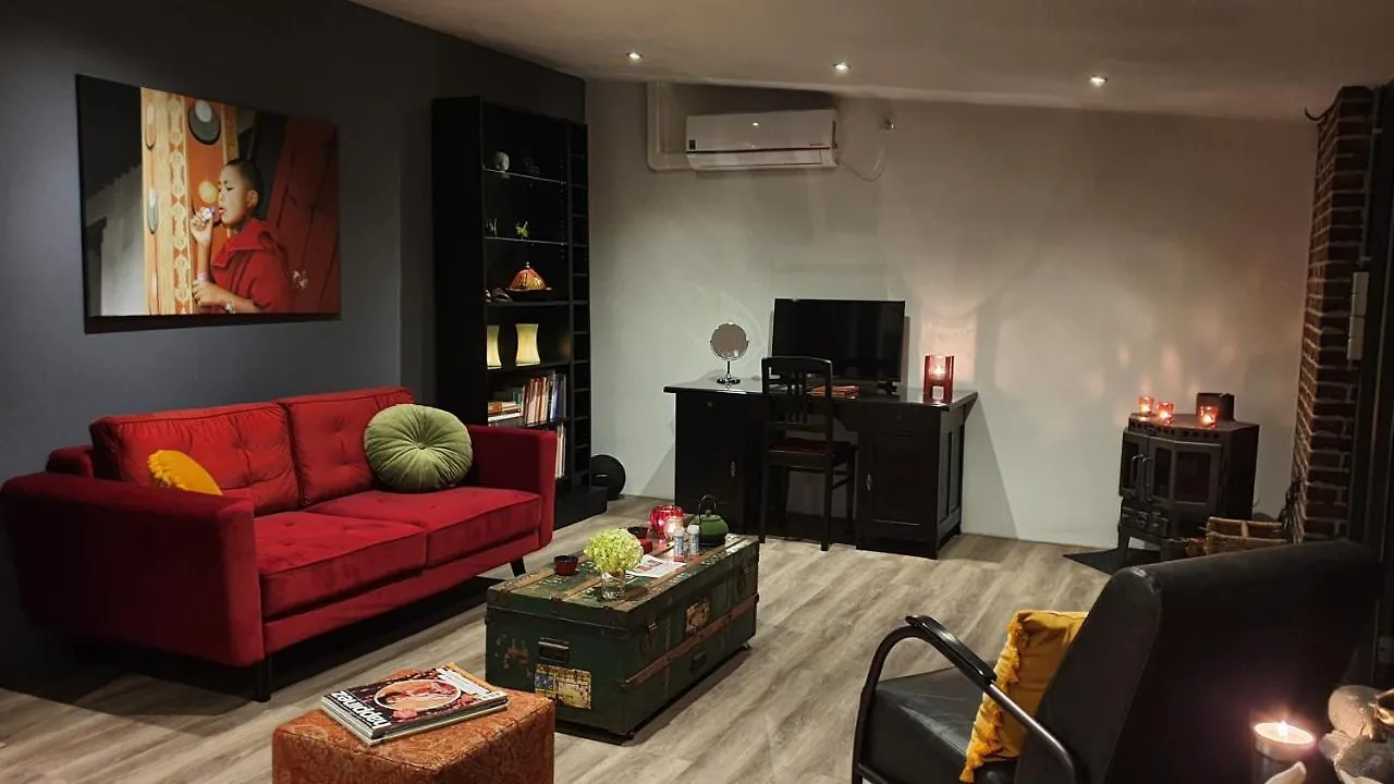 Bed & Breakfast Downtown Hideaway, B&B Grand Deluxe Eindhoven